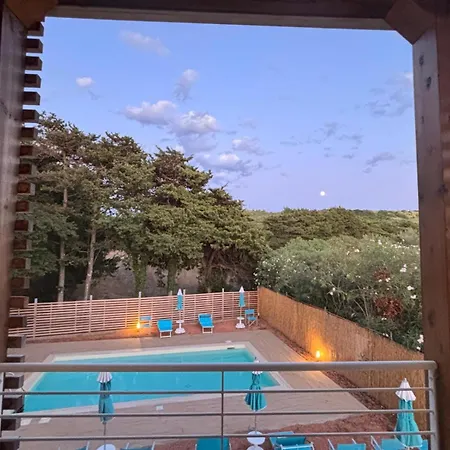 Acquaviva Suites, Pool - View *